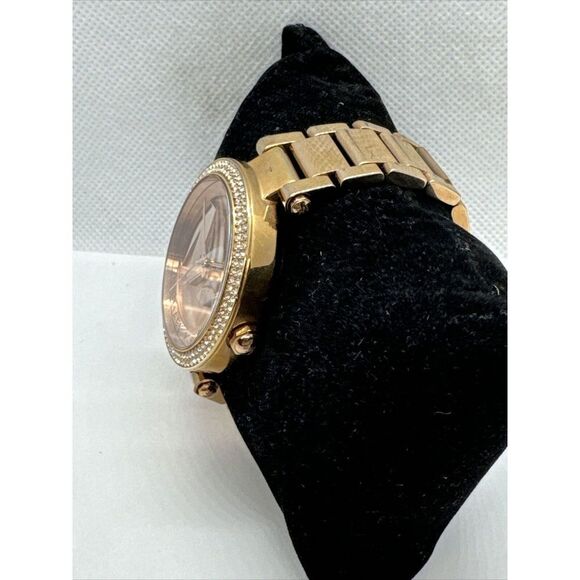 Michael Kors Parker MK5865 Women Rose Gold Analog Dial Quartz Wrist Watch JNA418 main image 9